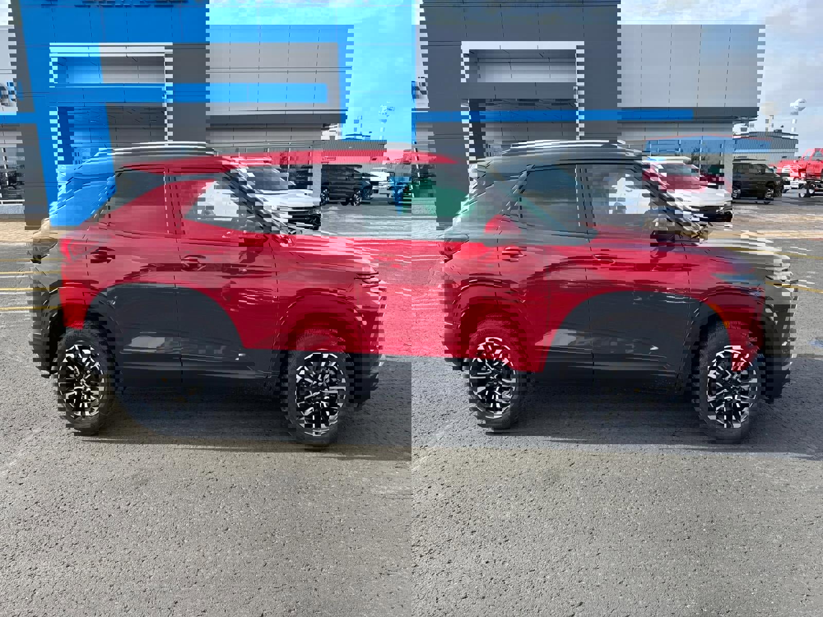 New 2026 Chevrolet TrailBlazer LT w/ Driver Confidence Package image 2