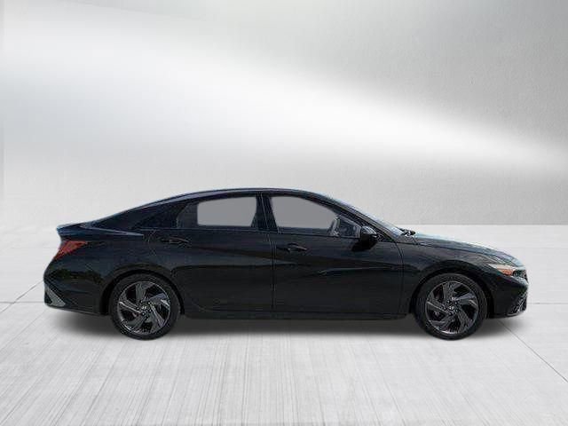 New 2026 Hyundai Elantra Sport FWD image 16