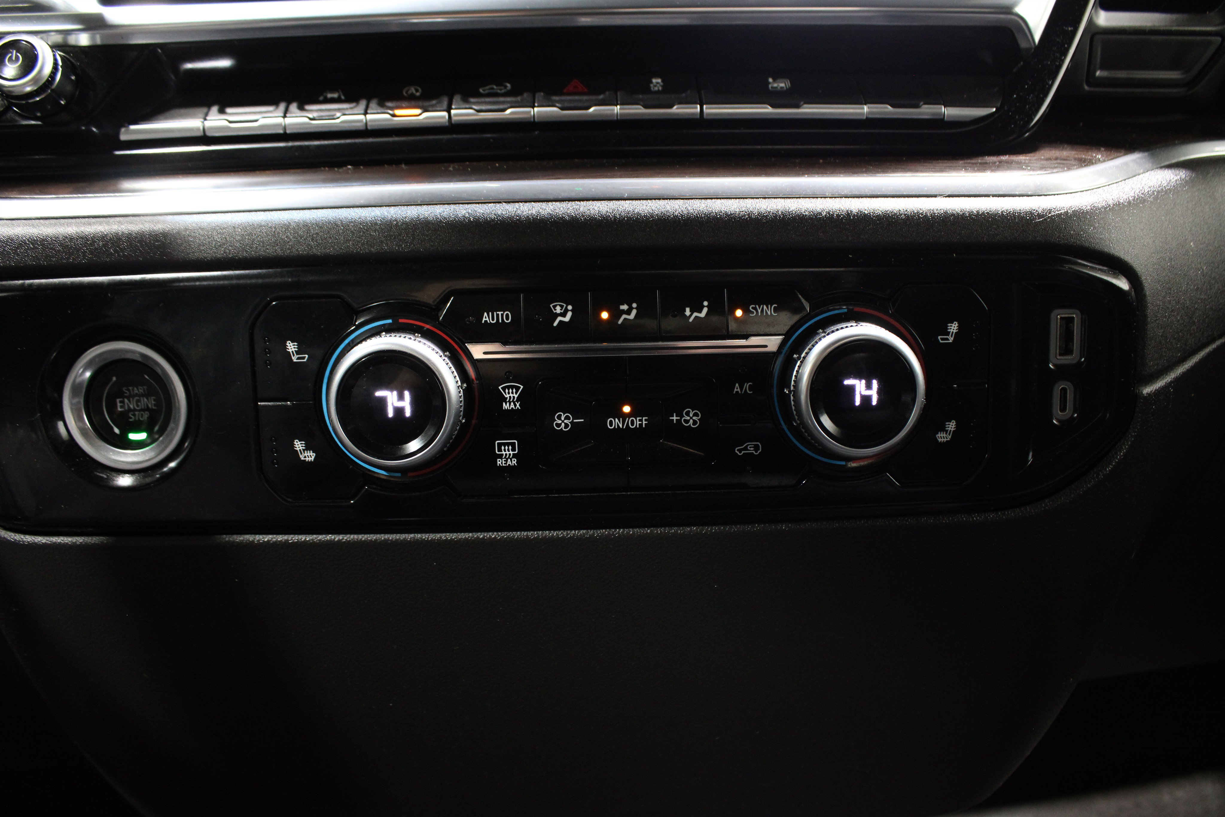 Used 2024 GMC Sierra 1500 SLT image 22