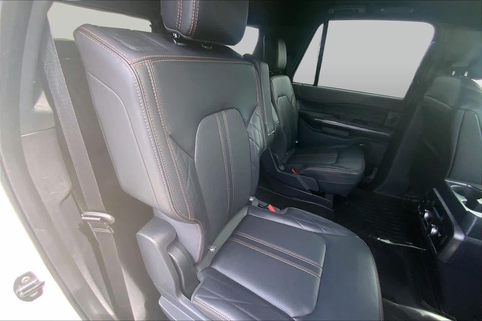 Used 2024 Ford Expedition Platinum AWD/4WD image 20