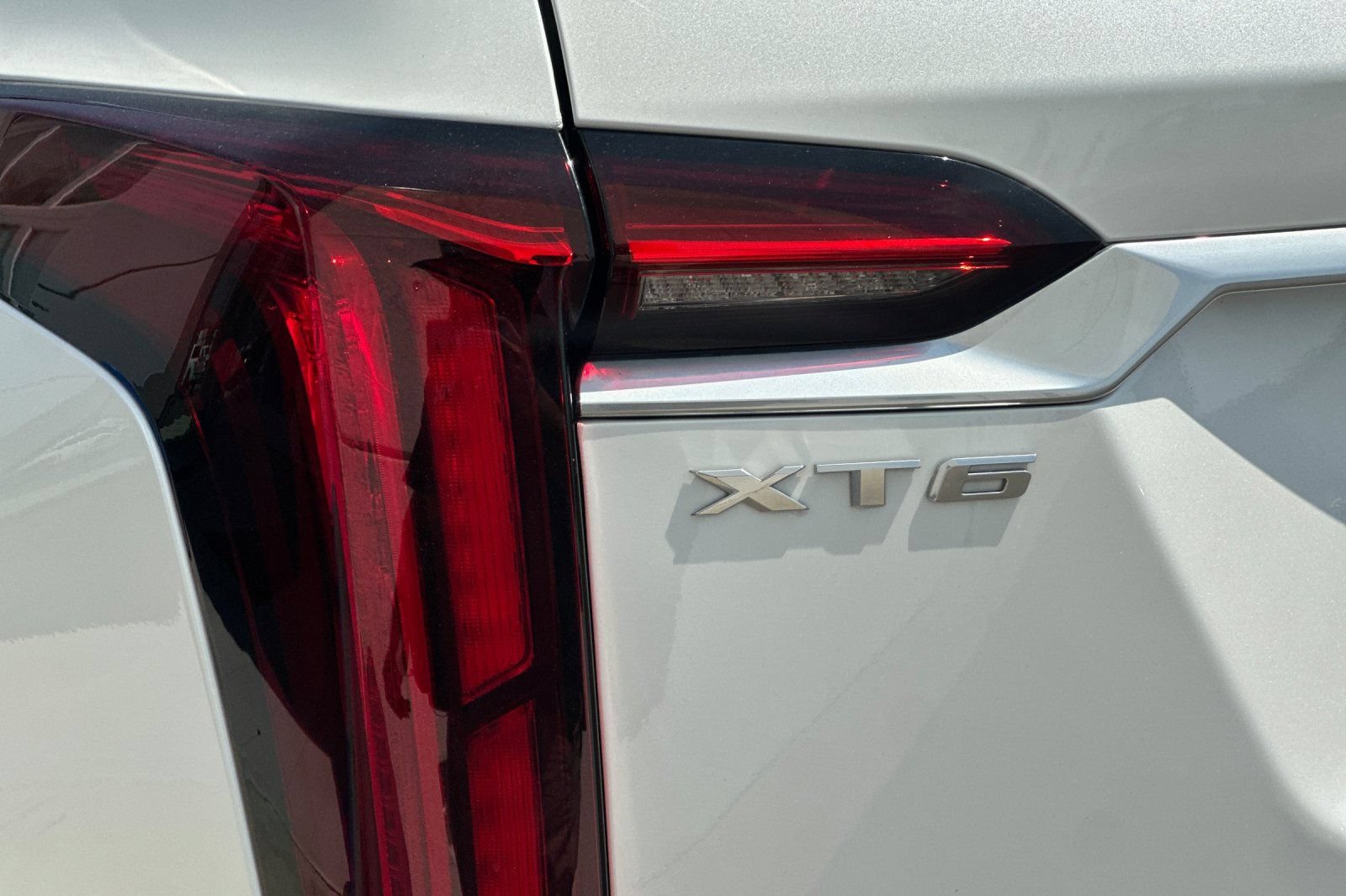 Used 2024 Cadillac XT6 Premium Luxury w/ Technology Package FWD image 39