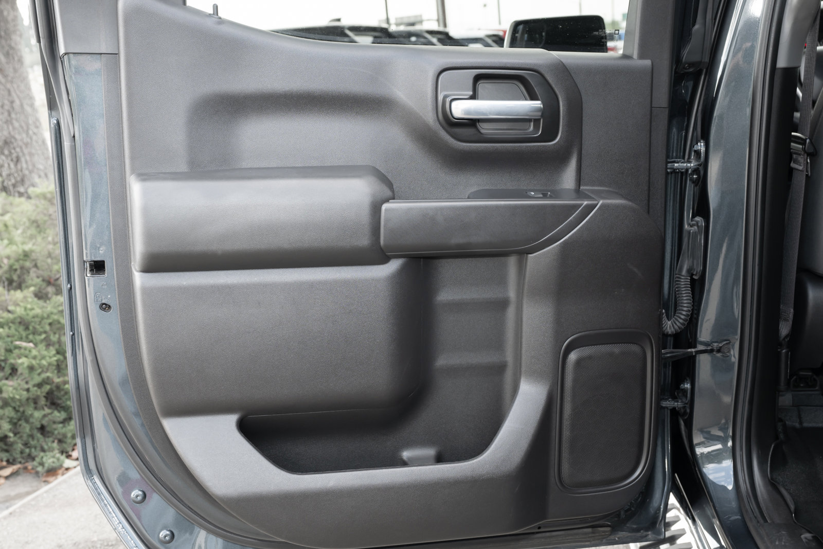 Used 2021 Chevrolet Silverado 1500 LT image 38