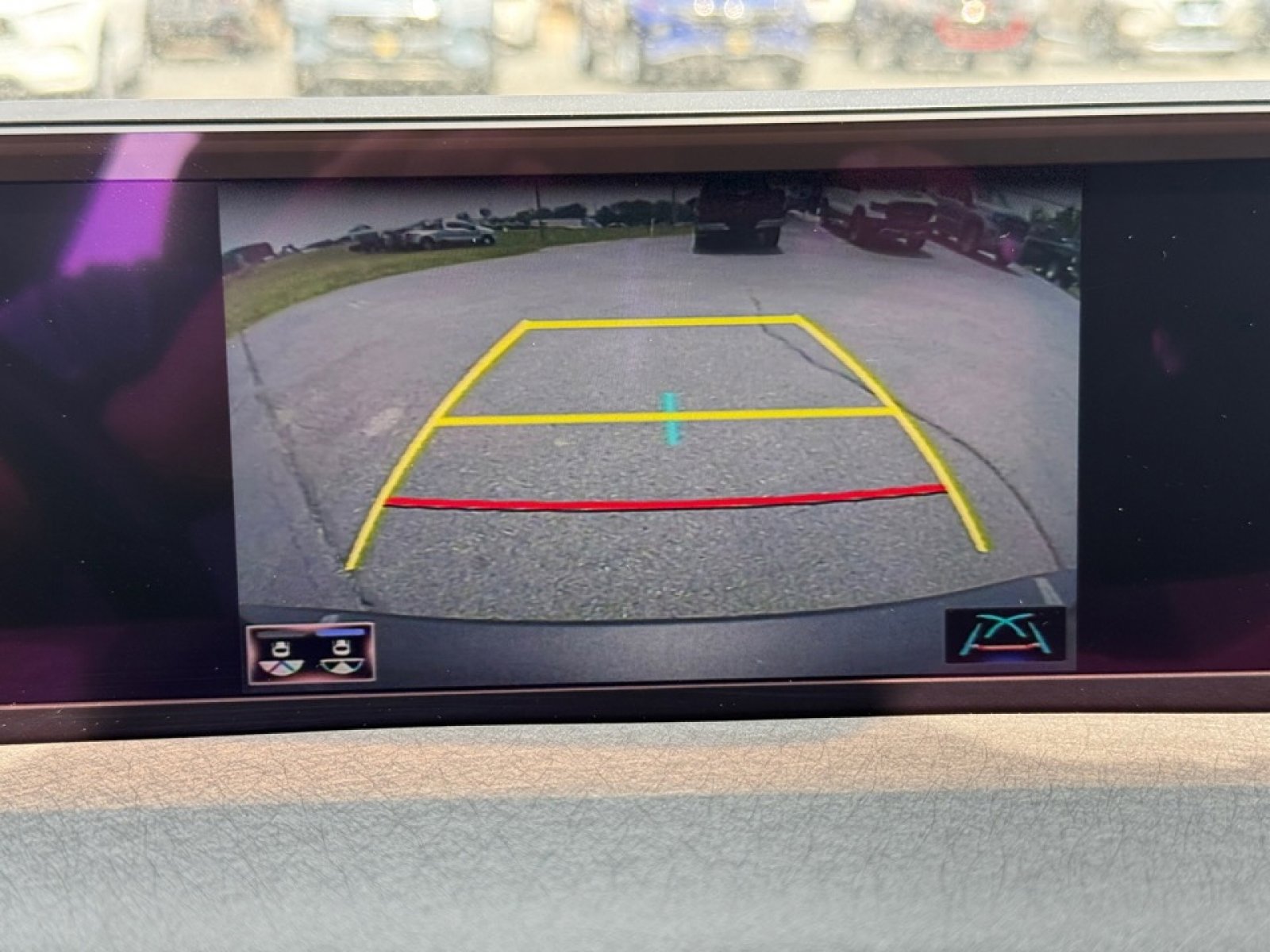 Used 2020 Lexus UX 250h UX 250h CVT image 27