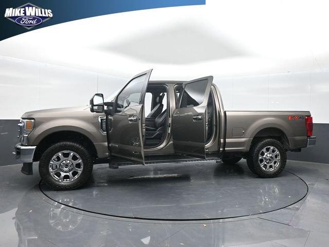 Used 2021 Ford F250 Lariat w/ Lariat Ultimate Package AWD/4WD image 28