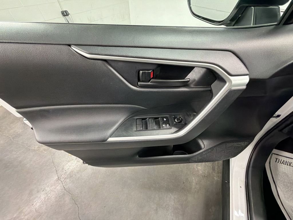 Used 2024 Toyota RAV4 LE image 20