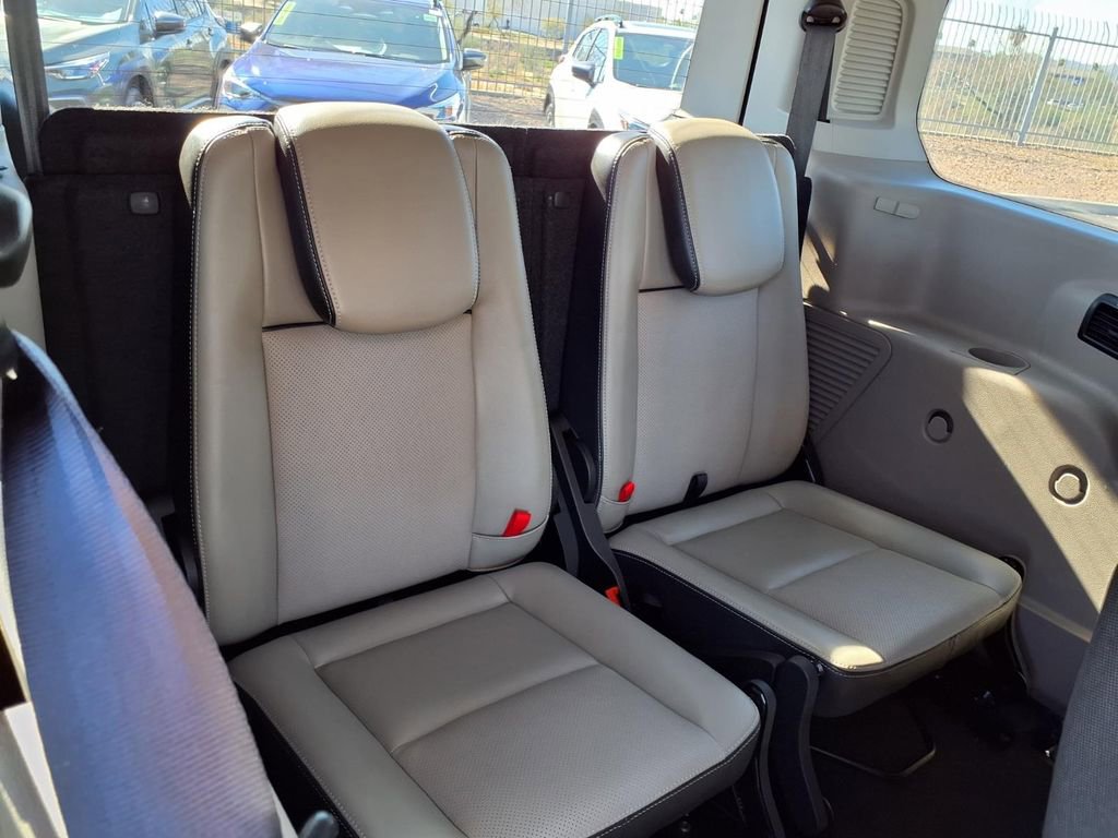 Used 2014 Ford Transit Connect Titanium image 24