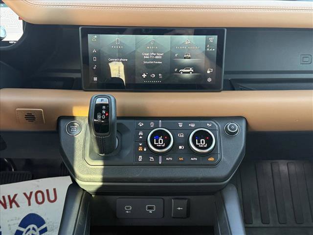 Used 2024 Land Rover Defender 110 X-Dynamic SE image 17