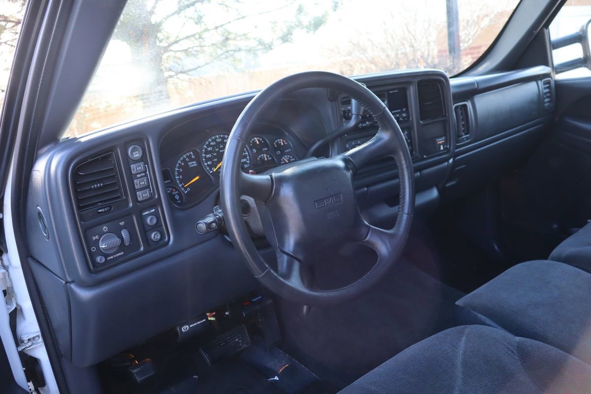 Used 2000 GMC Sierra 2500 SLE image 15