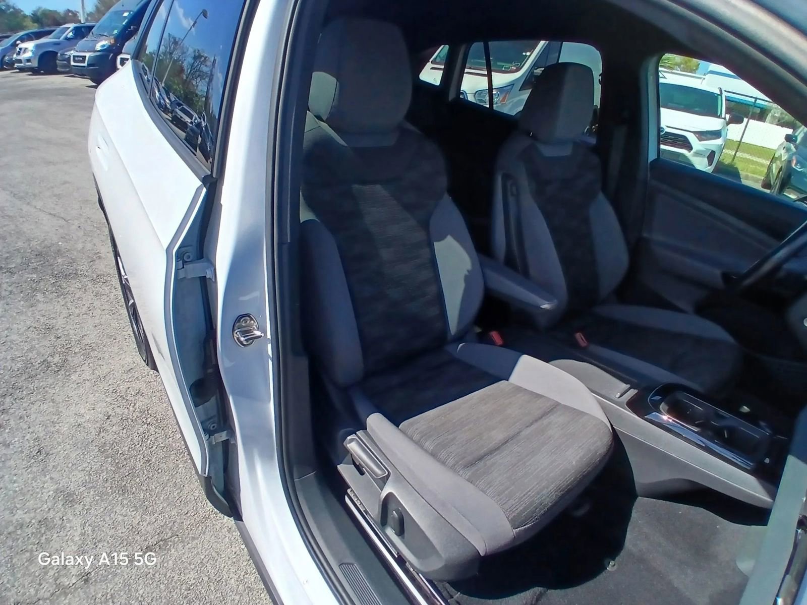 Used 2022 Volkswagen ID.4 Pro RWD image 19