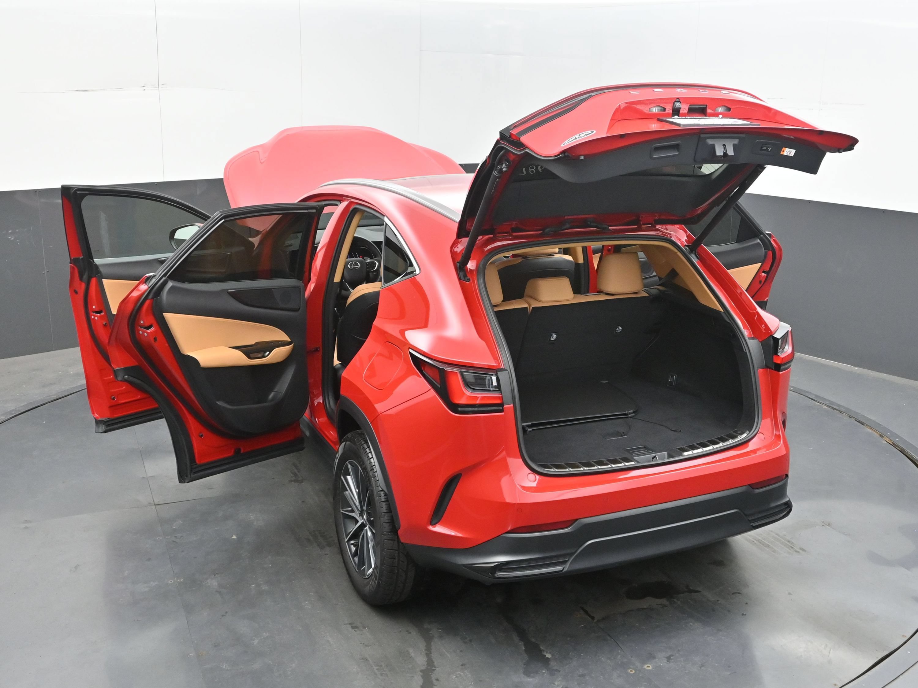 Used 2025 Lexus NX 250 FWD w/ Towing Package (2000 Lbs) image 44