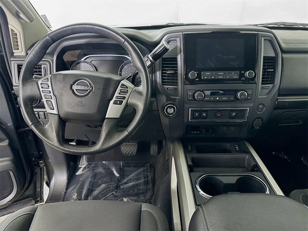 Used 2024 Nissan Titan SV w/ SV Convenience Package image 26