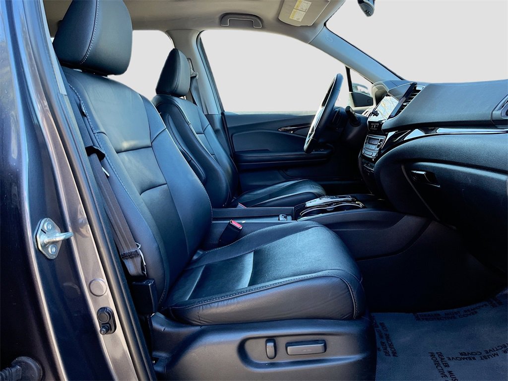 Used 2020 Honda Pilot Touring image 30