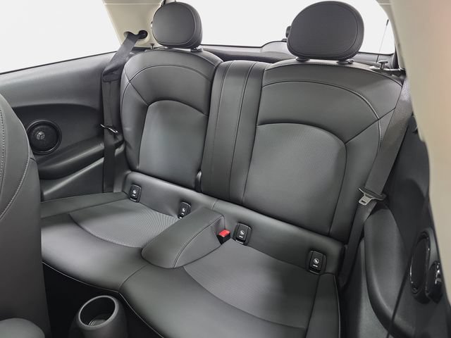 Used 2024 MINI Cooper SE FWD image 11