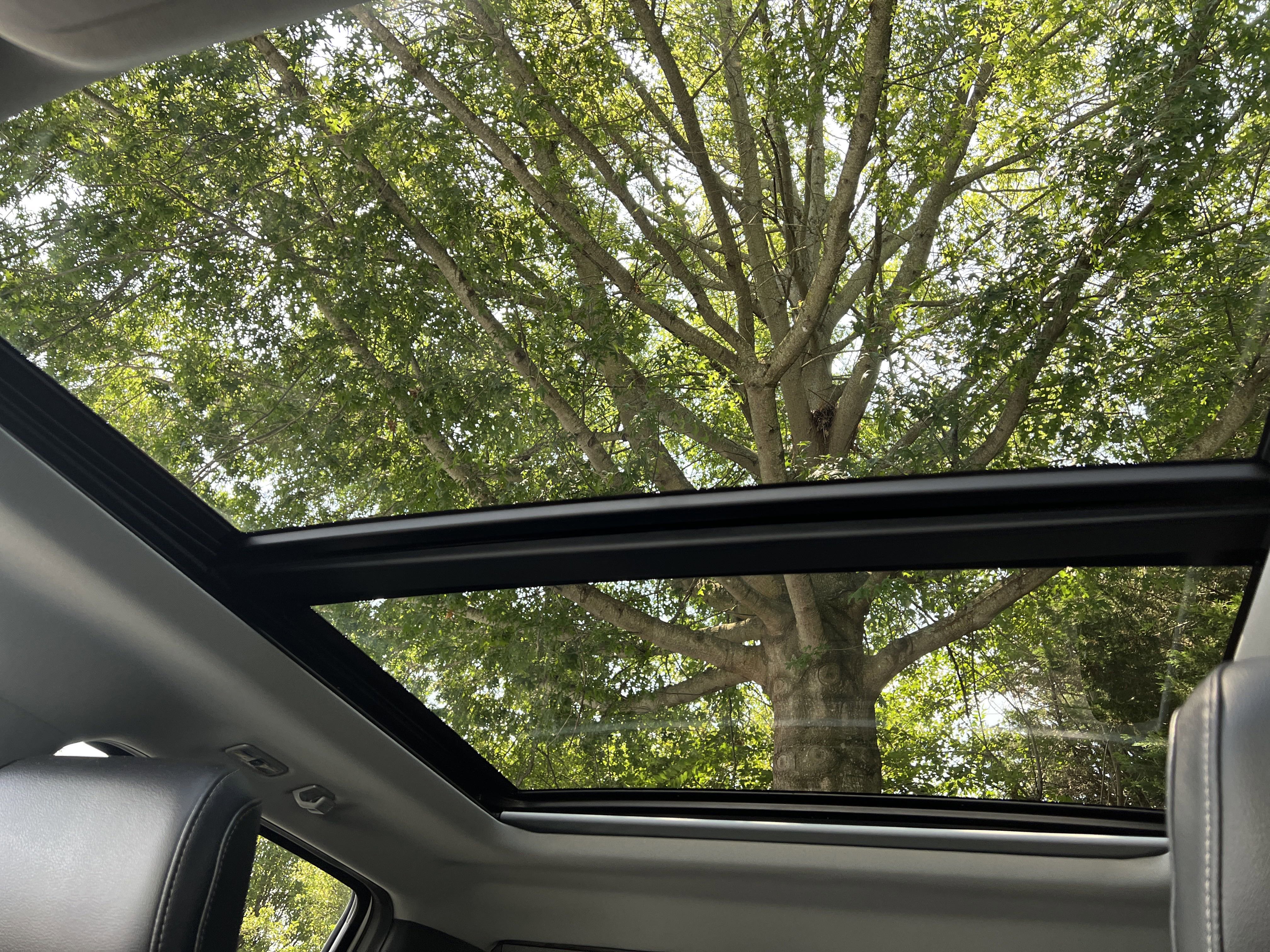 Used 2023 Ford F250 Lariat w/ Sport Appearance Package image 28