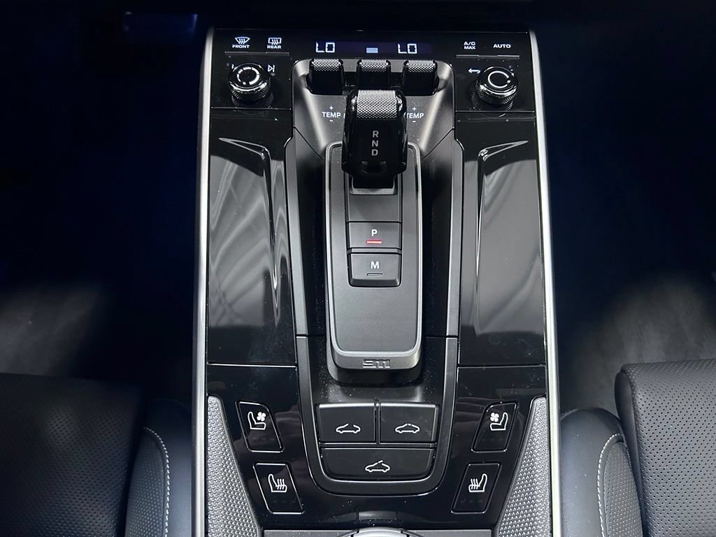 Certified 2025 Porsche 911 Carrera RWD image 20