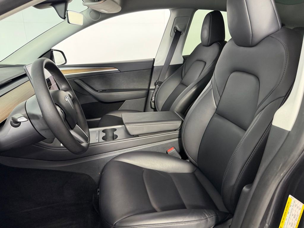 Used 2024 Tesla Model Y Long Range image 21
