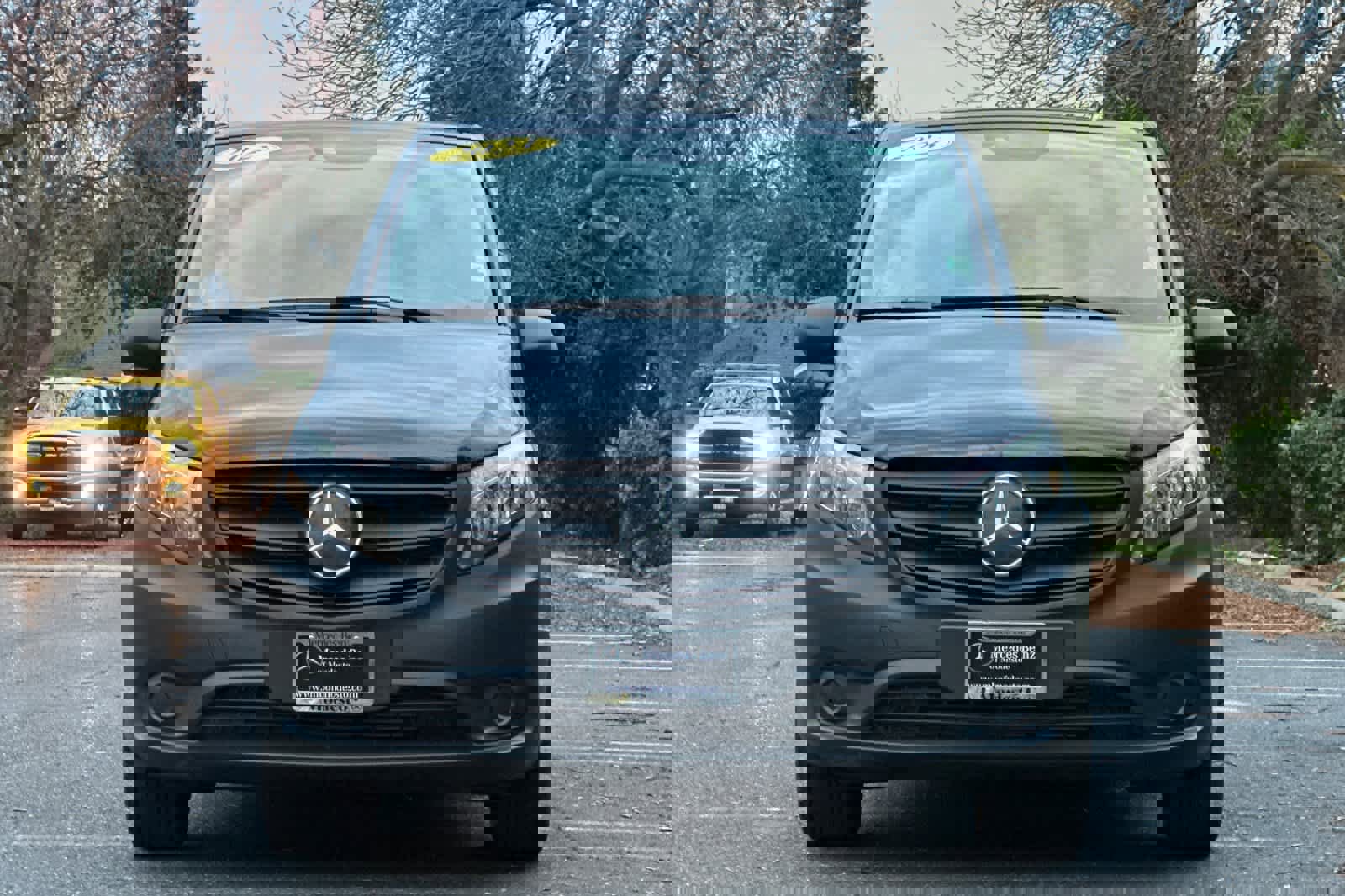 Used 2023 Mercedes-Benz Metris Passenger image 8