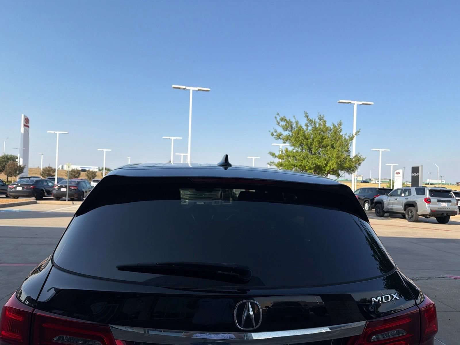 Used 2017 Acura MDX FWD image 17