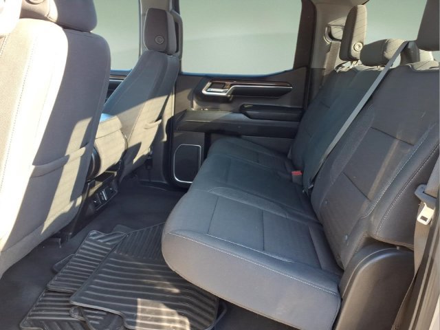 Used 2023 Chevrolet Silverado 1500 RST w/ Z71 Off-Road Package AWD/4WD image 8