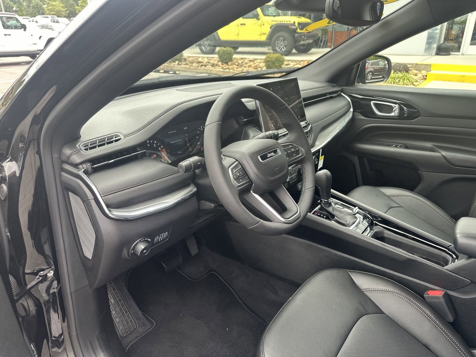 Used 2023 Jeep Compass Limited AWD/4WD image 14
