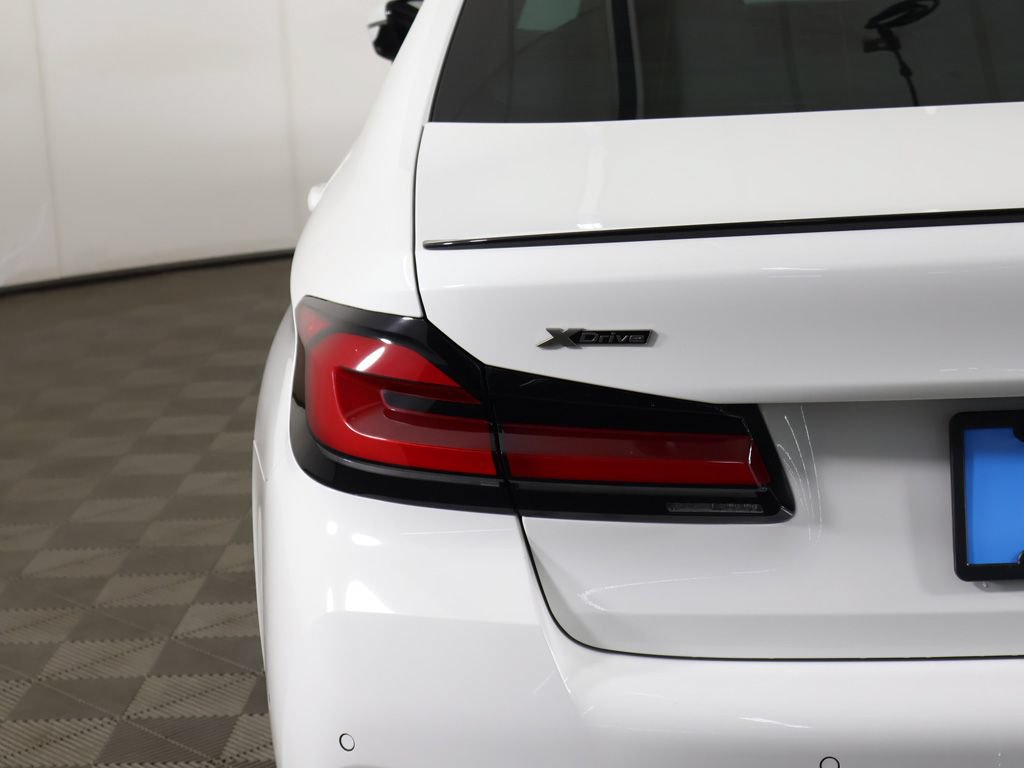 Used 2023 BMW M550i xDrive w/ Executive Package AWD/4WD image 18