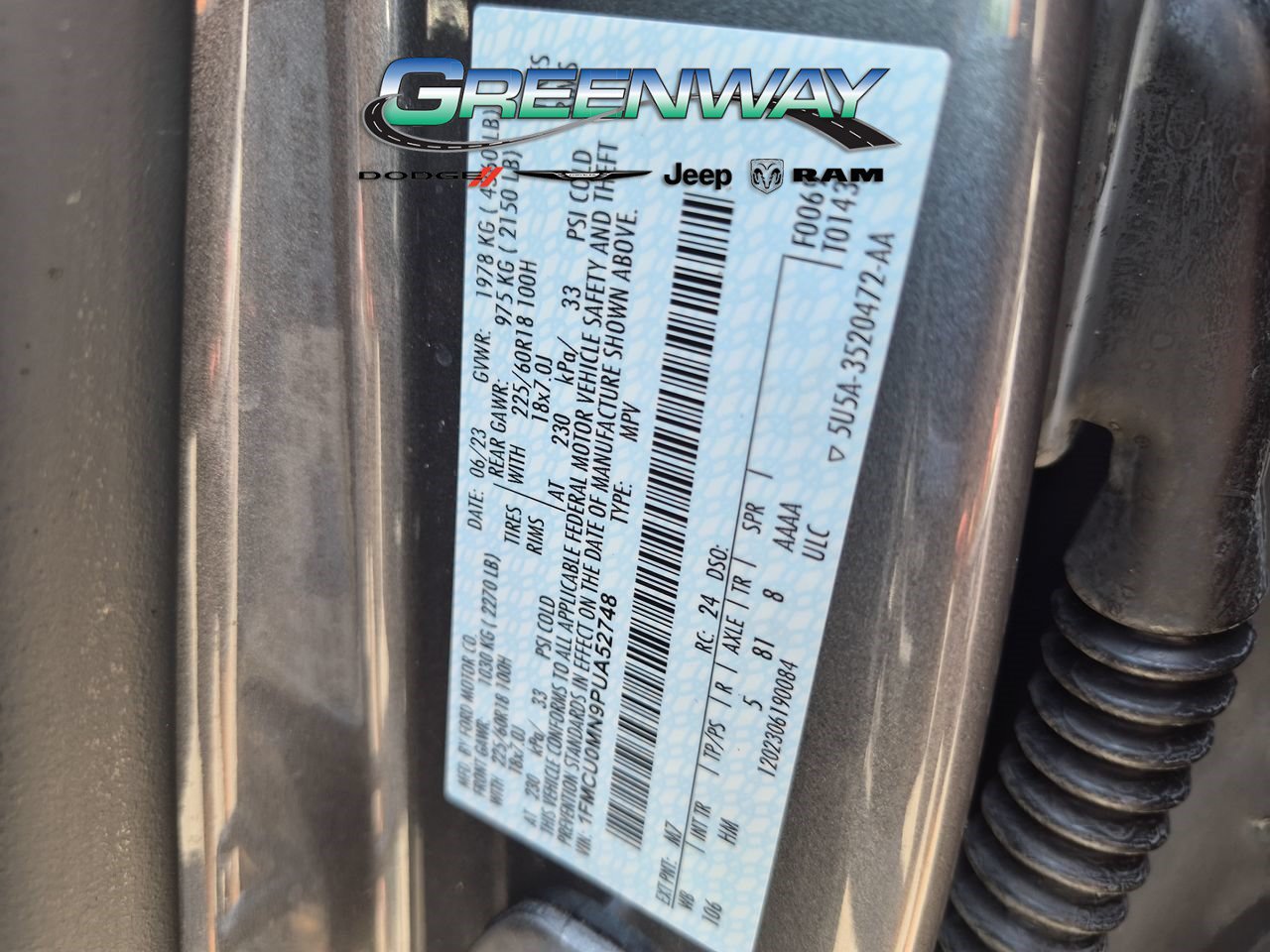 Used 2023 Ford Escape ST-Line w/ Tech Pack #1 FWD image 28