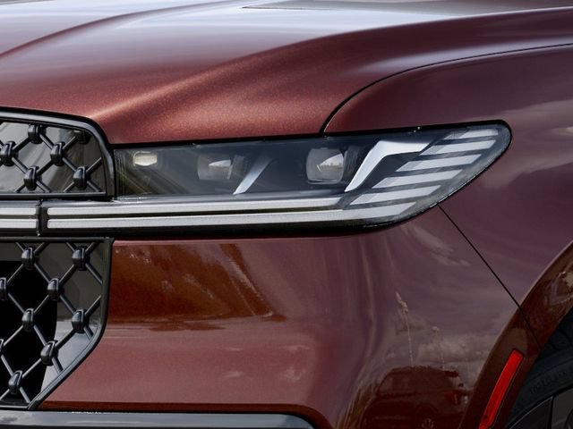 New 2027 Lincoln Navigator Reserve AWD/4WD image 18