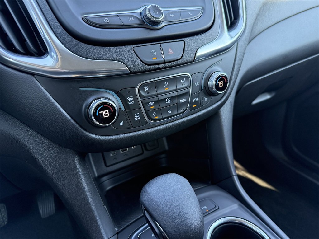 Used 2024 Chevrolet Equinox LT image 18