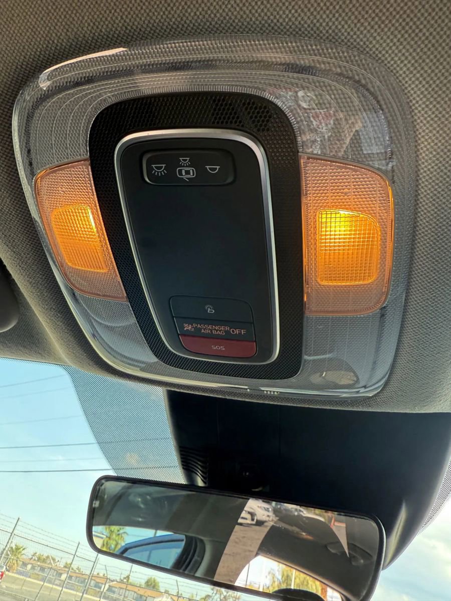 Used 2023 Hyundai Elantra Blue image 15