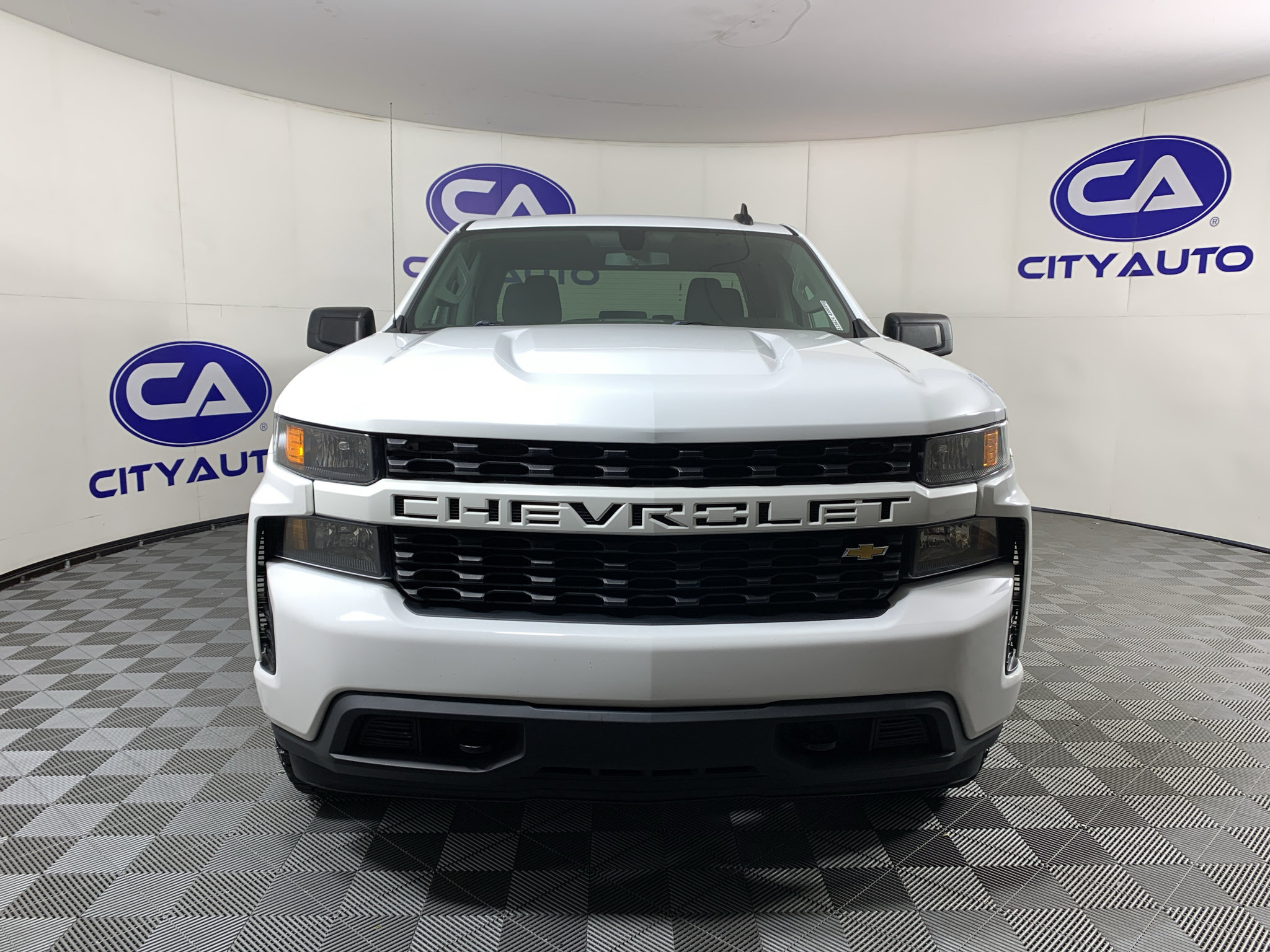 Used 2020 Chevrolet Silverado 1500 Custom w/ Custom Value Package AWD/4WD image 7