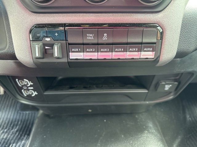 New 2024 RAM 3500 Tradesman image 19