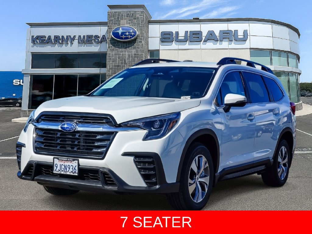Used 2023 Subaru Ascent Premium w/ Convenience Package AWD/4WD image 3
