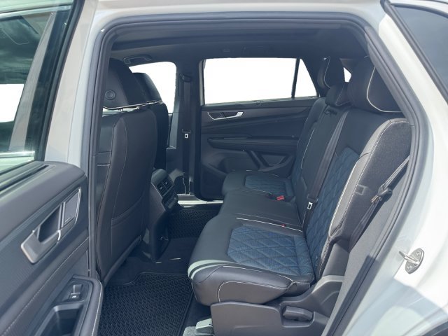 New 2026 Volkswagen Atlas Cross Sport SEL Premium R-Line AWD/4WD image 11