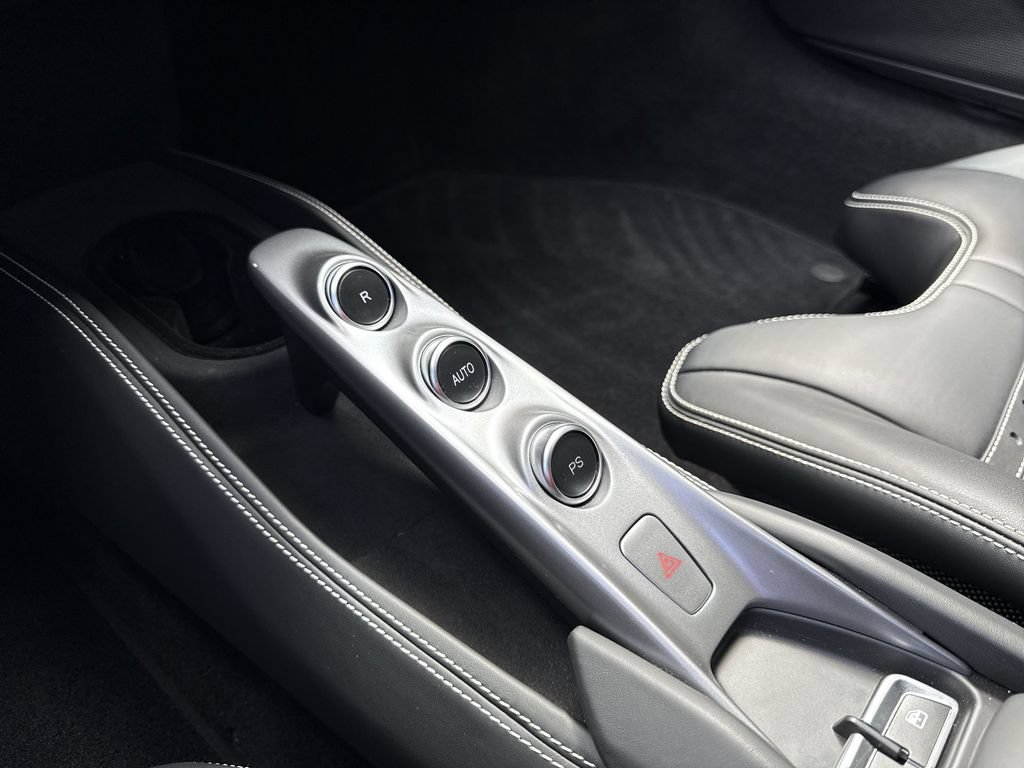 Certified 2022 Ferrari F8 Tributo RWD image 20