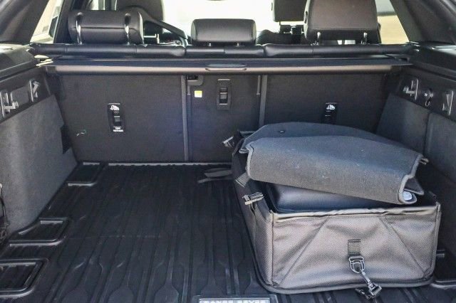 New 2026 Land Rover Range Rover Velar Dynamic SE image 18
