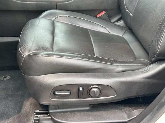 Used 2019 GMC Acadia SLT w/ Black Edition AWD/4WD image 17