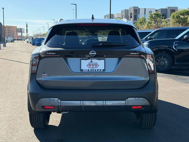 New 2026 Nissan Kicks SV w/ SV Premium Package FWD image 5