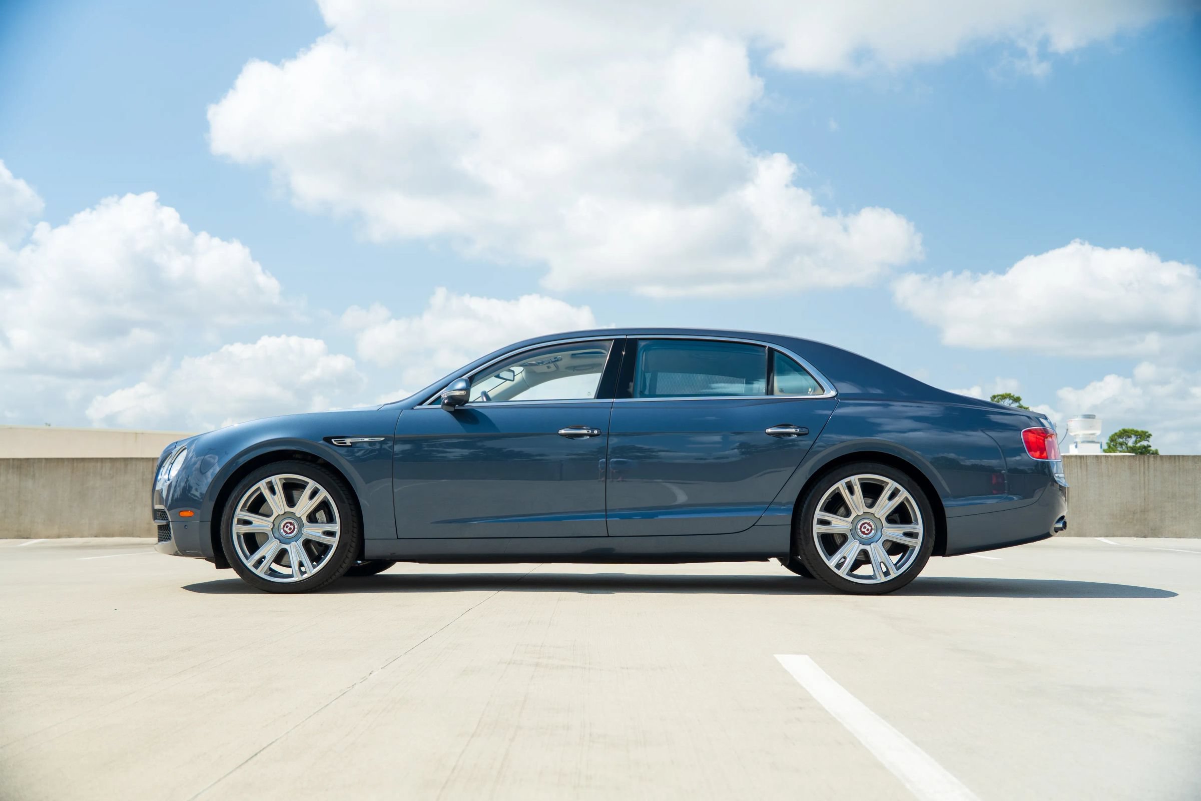 Used 2015 Bentley Flying Spur V8 AWD/4WD image 8