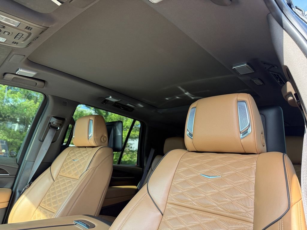 Used 2021 Cadillac Escalade Sport w/ Driver Assist Tech Package image 13