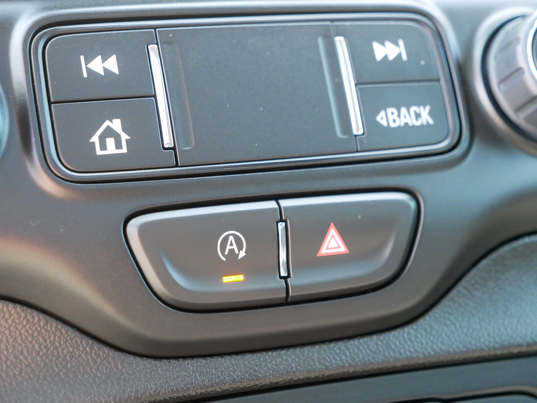 Used 2023 GMC Terrain SLE w/ Driver Convenience Package AWD/4WD image 34