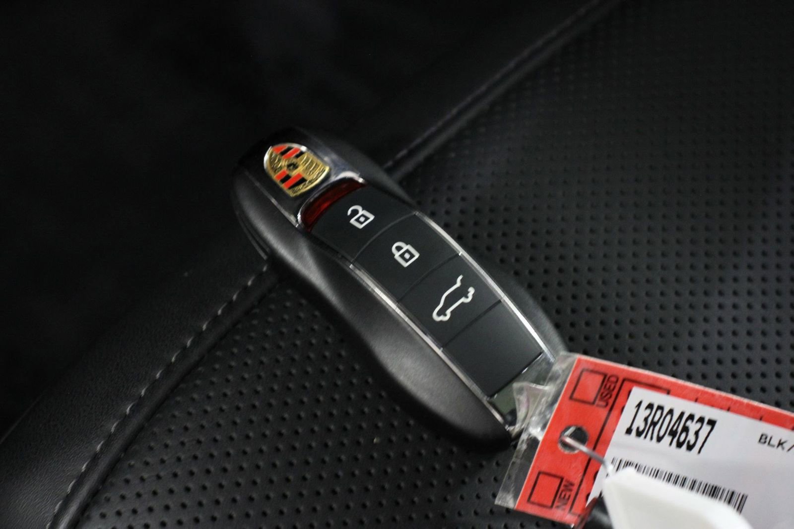 Certified 2025 Porsche Macan image 34