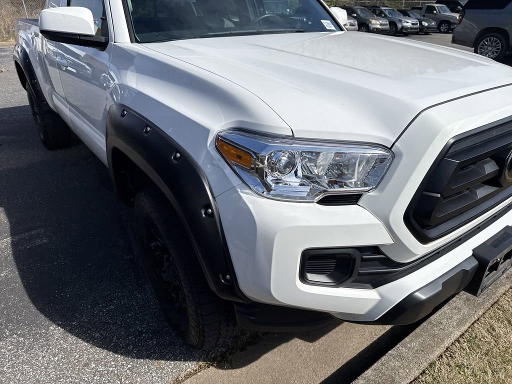 Used 2022 Toyota Tacoma SR image 2