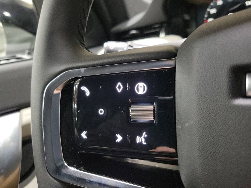 New 2026 Land Rover Discovery Sport Landmark AWD/4WD image 15