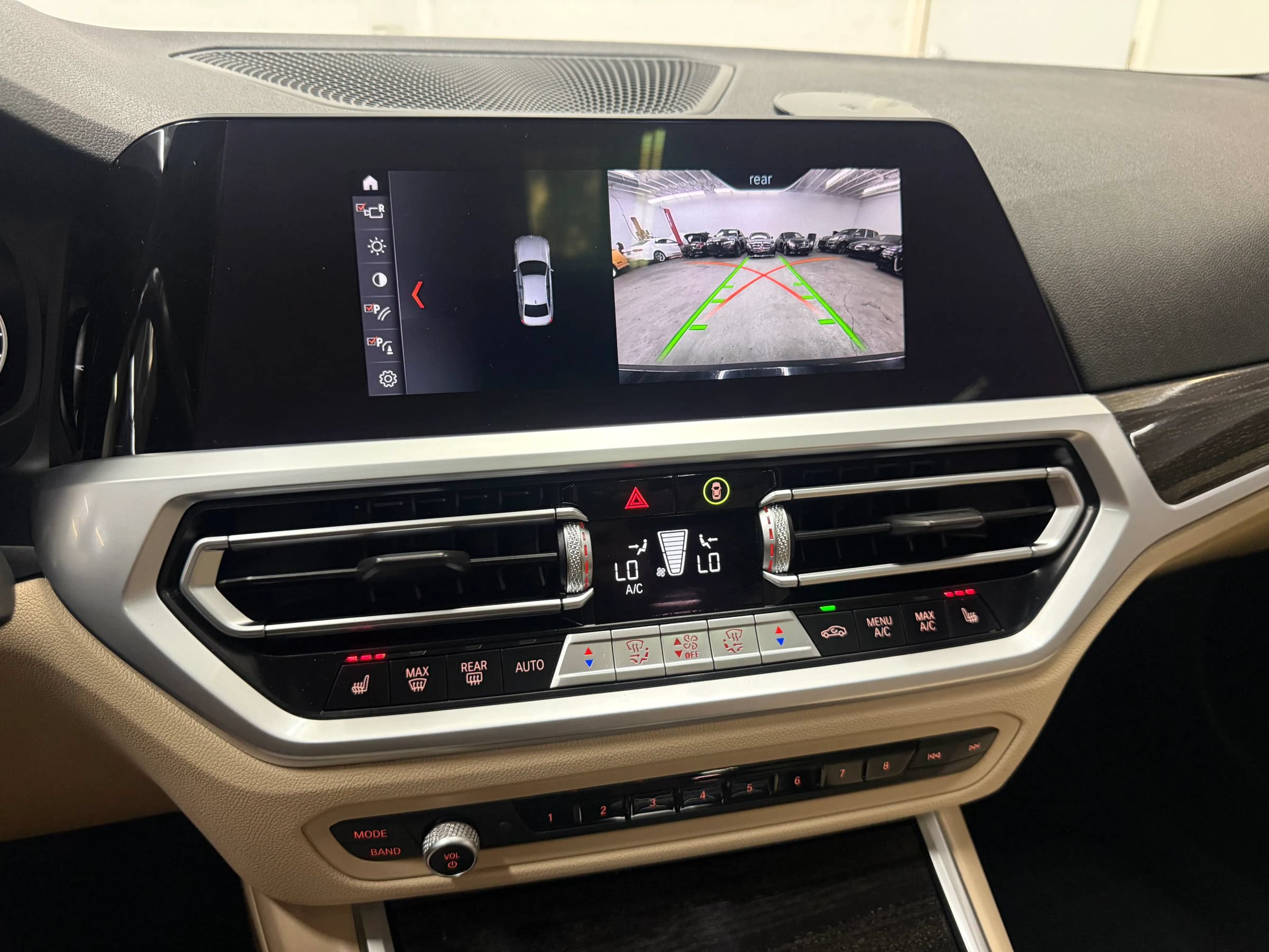 Used 2020 BMW 330i Sedan w/ Convenience Package RWD image 16
