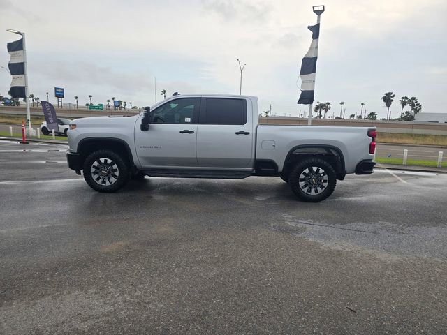 Used 2022 Chevrolet Silverado 2500 Custom w/ Custom Value Package AWD/4WD image 8