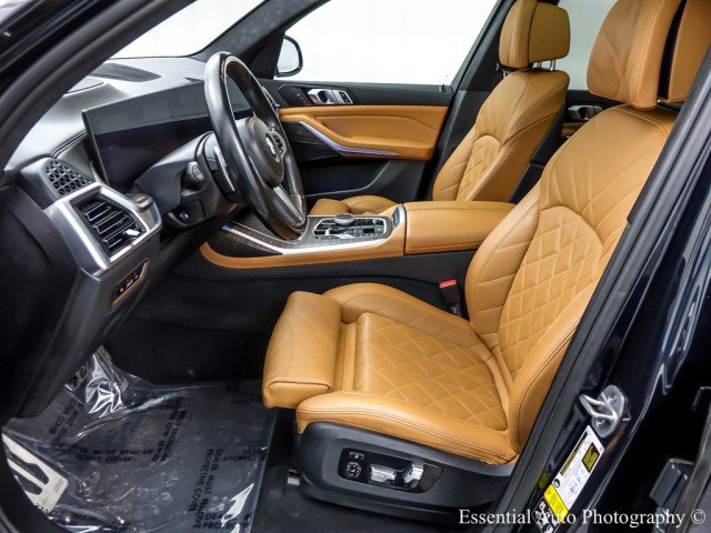 Used 2024 BMW X7 xDrive40i w/ M Sport Package image 11
