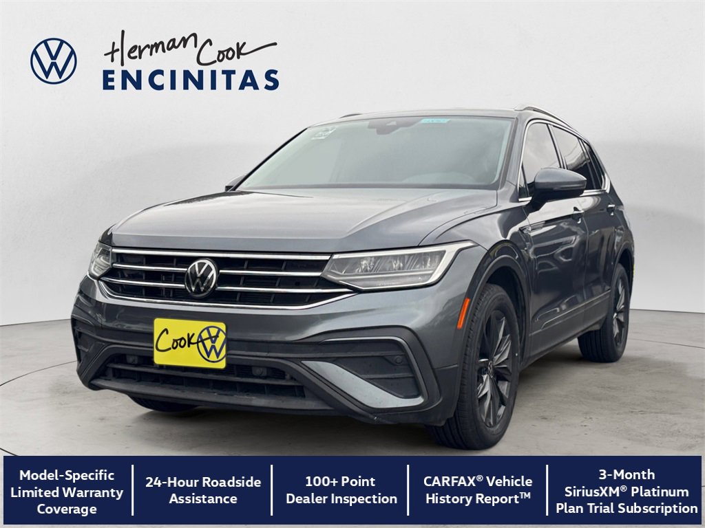 Used 2022 Volkswagen Tiguan SE w/ Panoramic Sunroof Package image 1