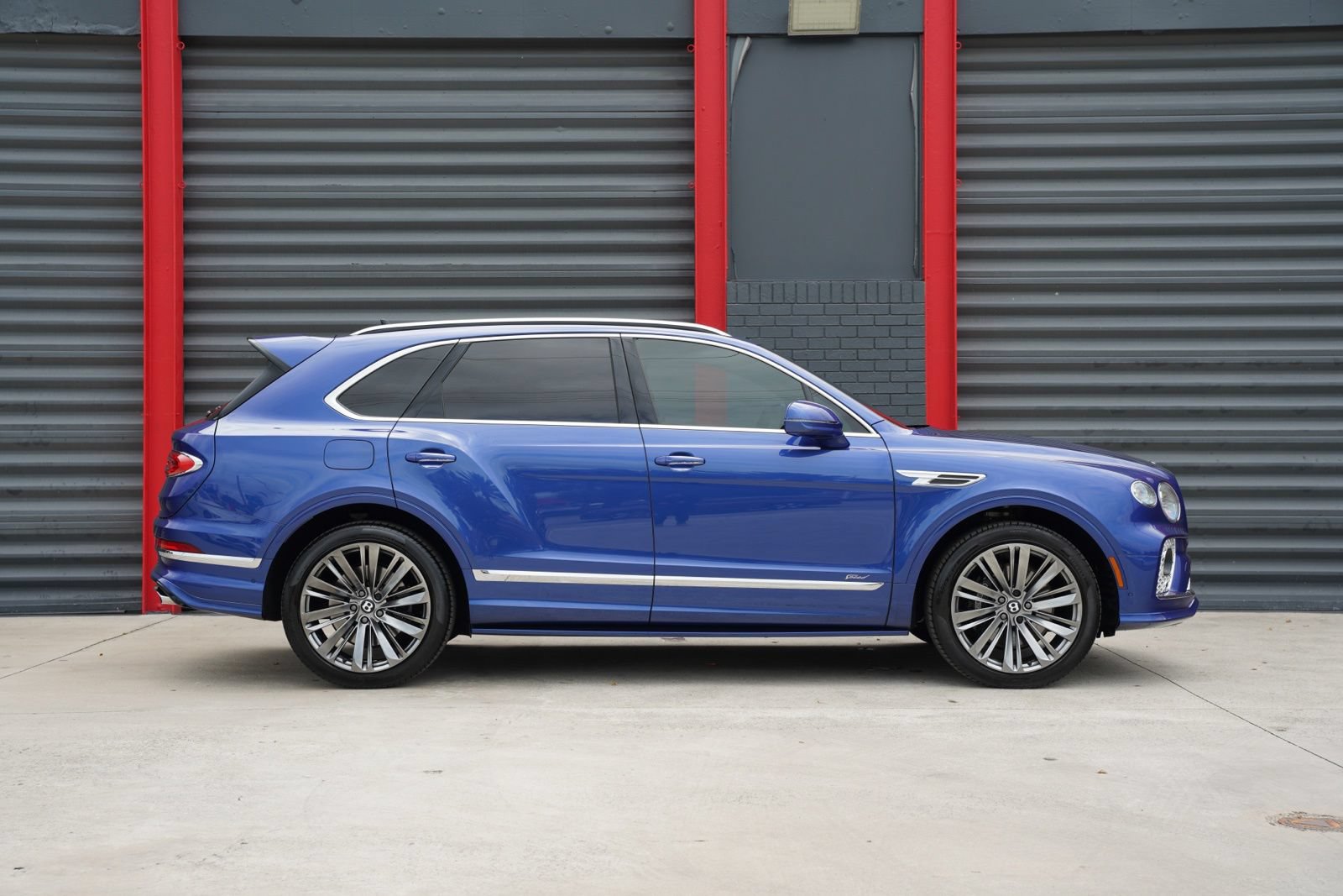 Used 2021 Bentley Bentayga Speed AWD/4WD image 5