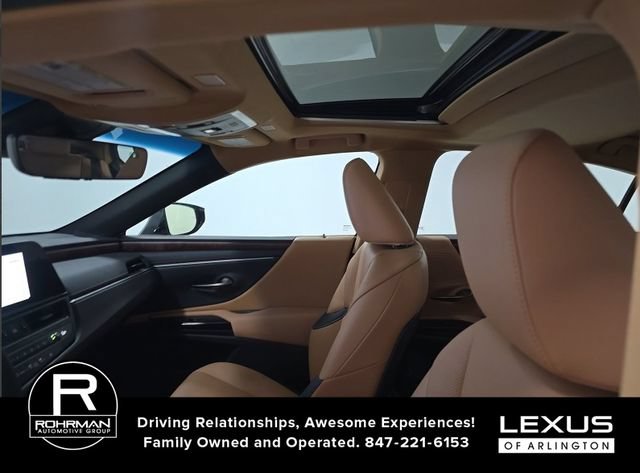 Certified 2024 Lexus ES 250 w/ Premium Package AWD/4WD image 7