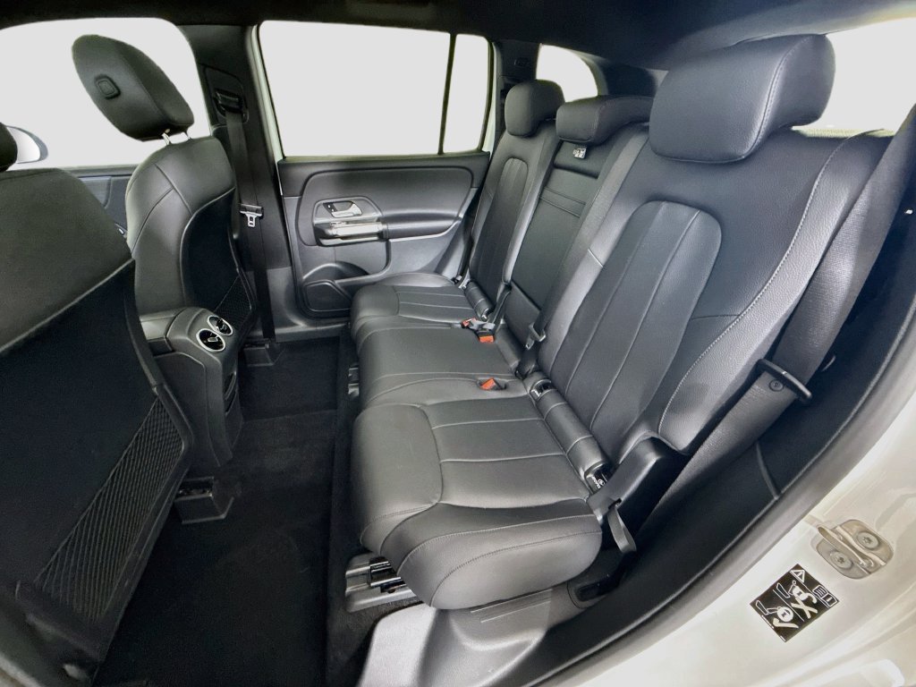 Used 2023 Mercedes-Benz GLB 250 4MATIC image 25